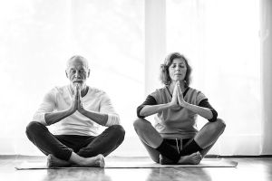 People with Parkinson's practice yoga