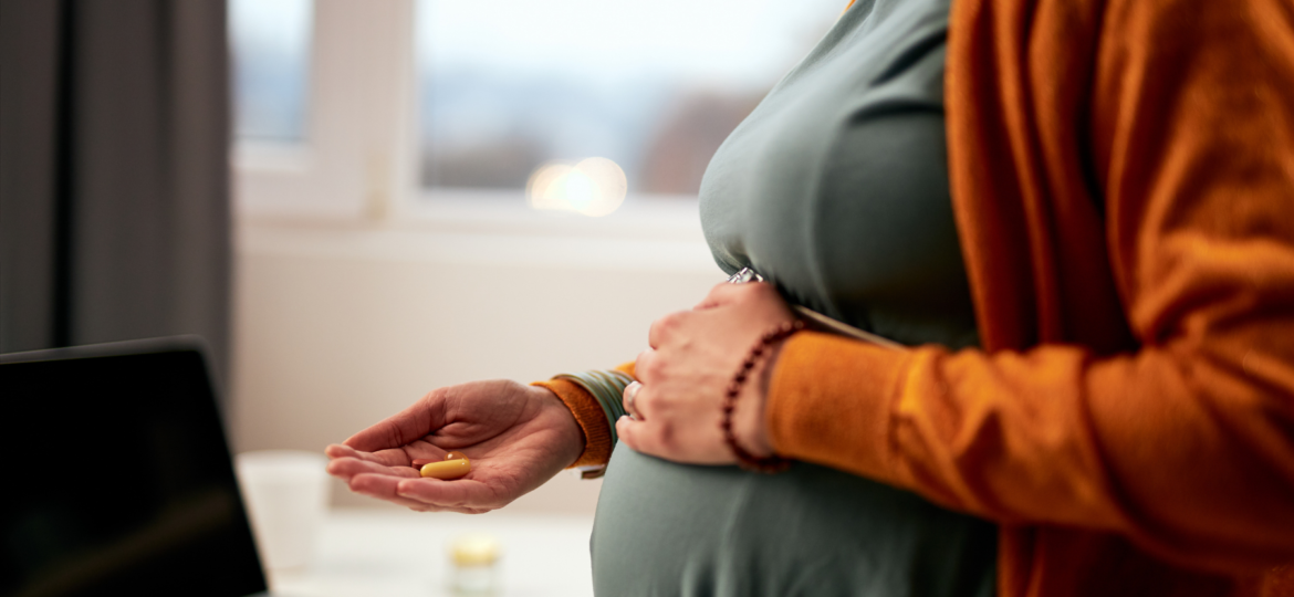 pregnant woman taking medication